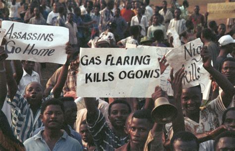  การประท้วงของ Ogoni People: การต่อสู้เพื่อความเป็นธรรมและสิ่งแวดล้อมในไนจีเรีย